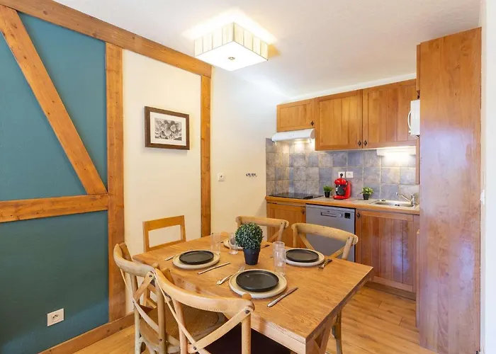 Lejlighed A Saint-lary Avec Piscine, Sauna Et Parking Securise - Fr-1-296-398