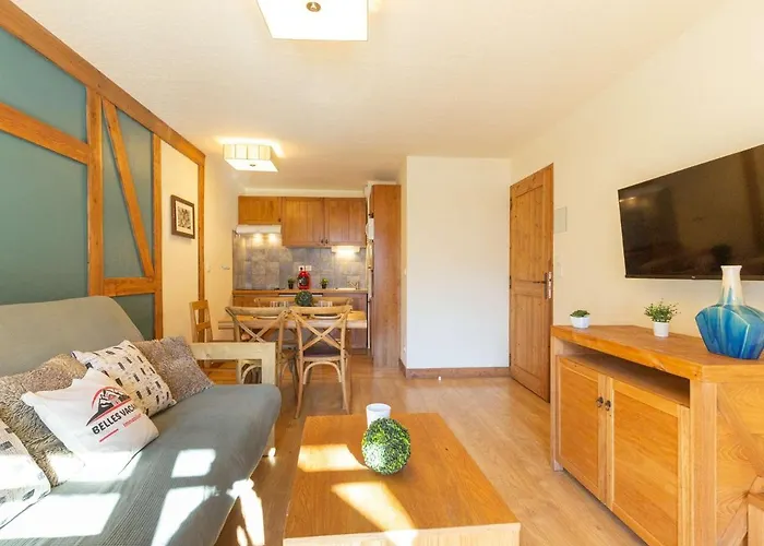 Confortable Au Centre-ville Avec Piscine Et Wifi - Fr-1-296-398 Appartement *