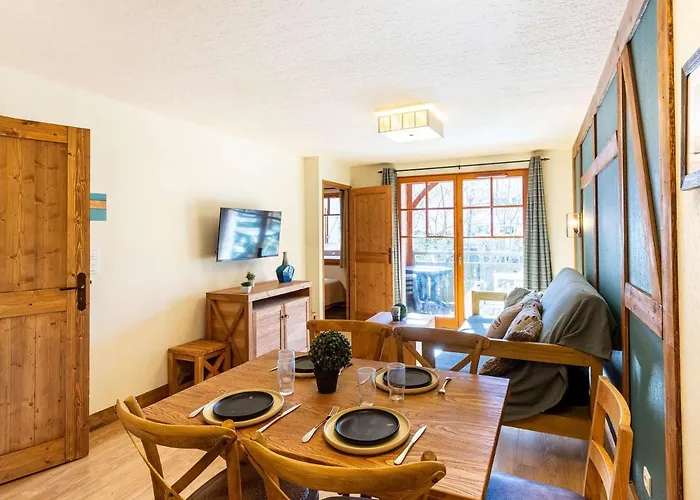 Lejlighed A Saint-lary Avec Piscine, Sauna Et Parking Securise - Fr-1-296-398 *