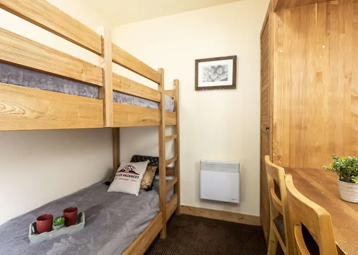 Confortable Au Centre-ville Avec Piscine Et Wifi - Fr-1-296-398 Appartement Saint-Lary-Soulan